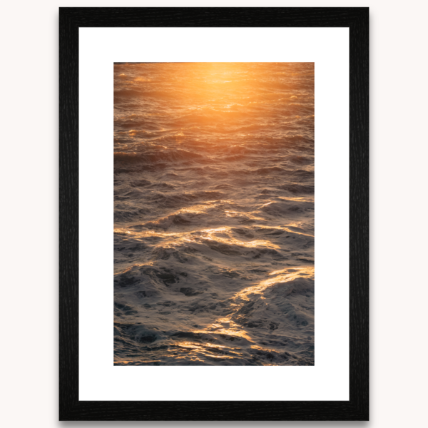 Photography titled "Amphitrite I" in a black wooden frame, by photographer Ylenia Cuéllar