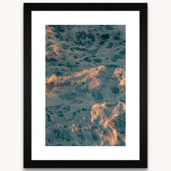 Photography titled "Amphitrite II" in a black wooden frame, by photographer Ylenia Cuéllar