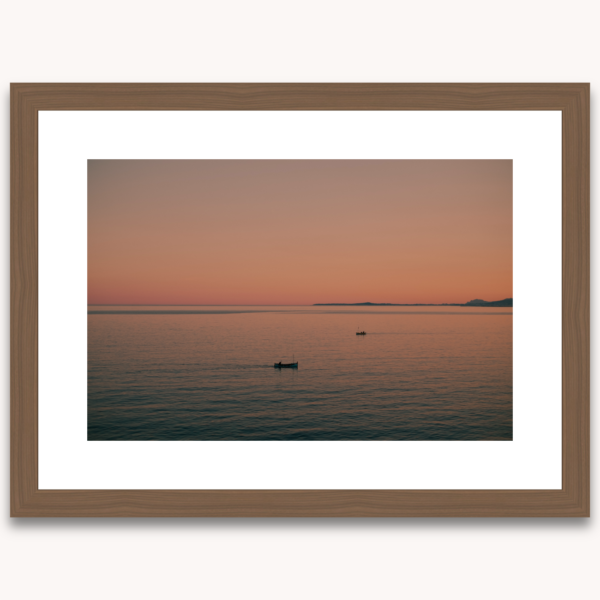 Photography titled "Deriva" in a natural wooden frame, by photographer Ylenia Cuéllar