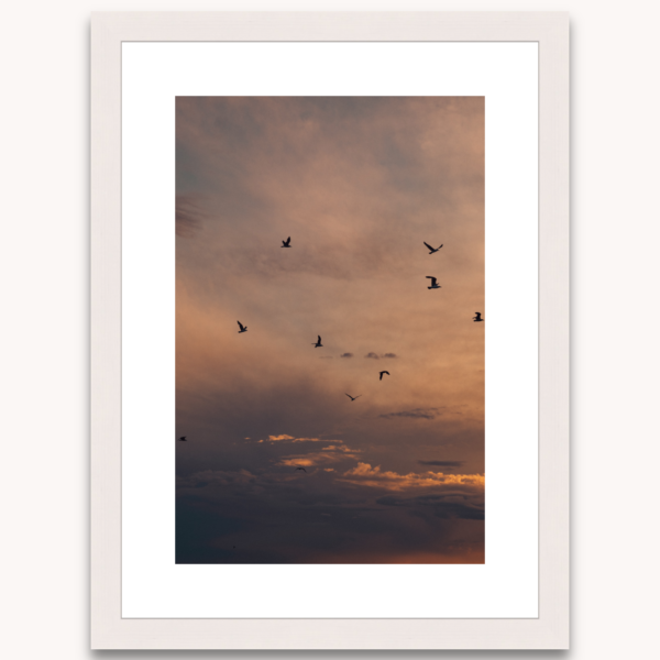Photography titled "Ímpetu" in a white wooden frame, by photographer Ylenia Cuéllar