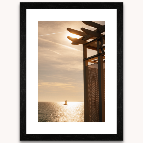 Photography titled "Sundrift" in a black wooden frame, by photographer Ylenia Cuéllar
